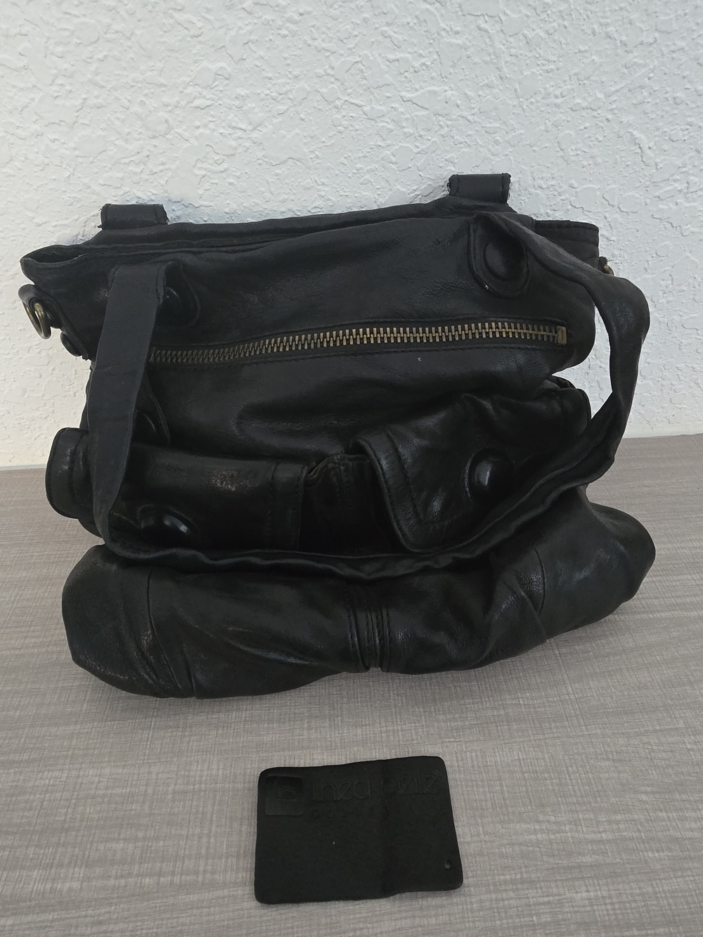Linea Pelle Collection Black Leather Shoulder Bag Tote - Multi-Pocket - Picture 14 of 15